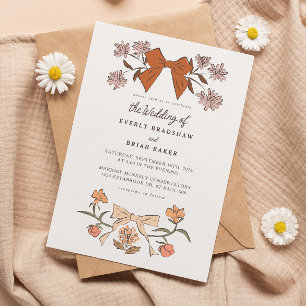 Coquette-Hochzeit mit Bows und Blüten Einladung