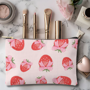 Coquette Strawberry Make up Bag Zubehörtasche