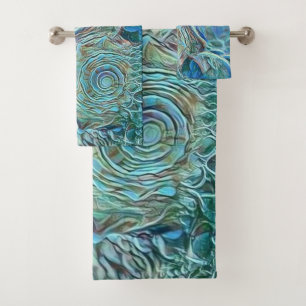 Coquillage bleu dans la peinture marine moussante