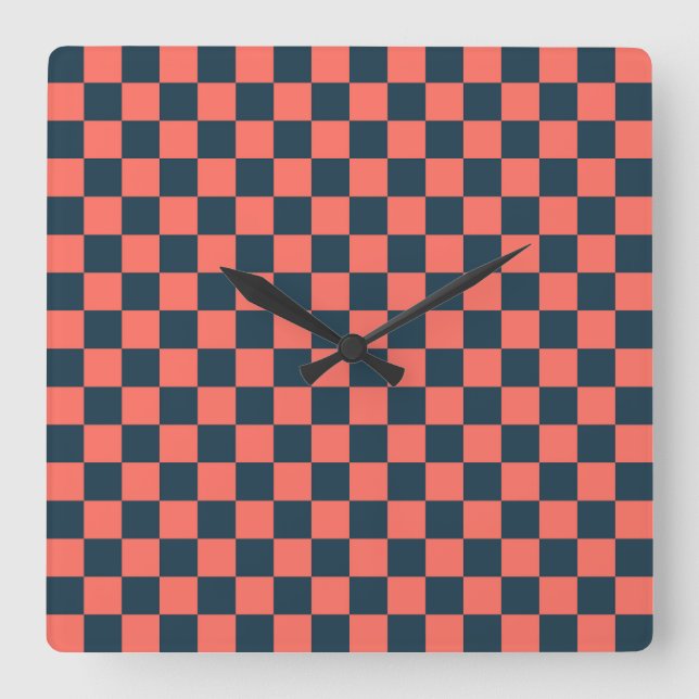 Coral and navy checkerboard pattern quadratische wanduhr (Vorderseite)