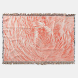 Coral Fluffy Fur: Trend 2019. Decke