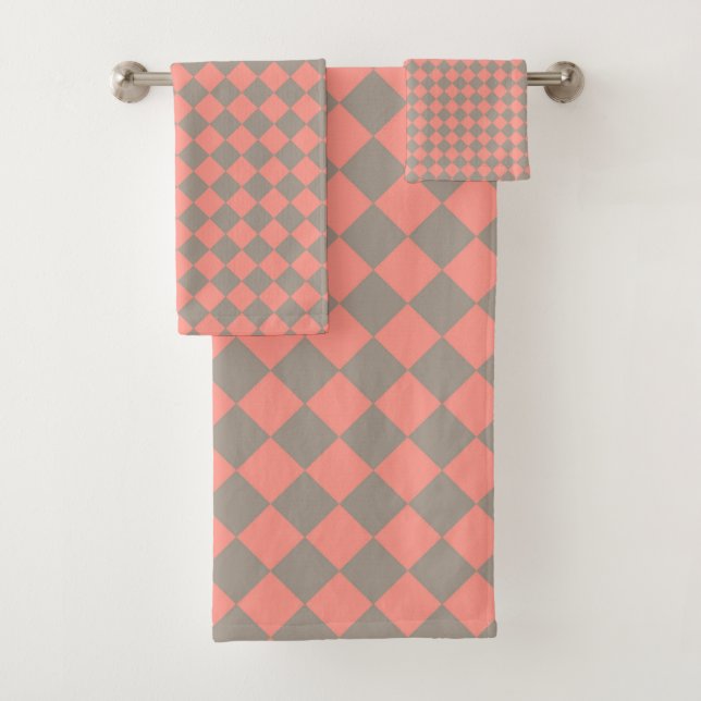 Coral Gray Checker Diamond Pattern (En situation)