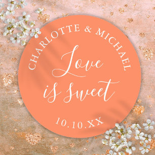 Coral Love Is Sweet Hochzeitsgeschenk  Runder Aufkleber