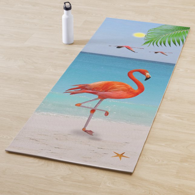 Coral Pink Flamingo & Palm Leaf am Strand Yogamatte (Beispiel)
