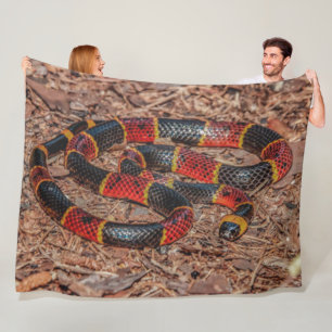 CORAL SNAKE FLEECEDECKE
