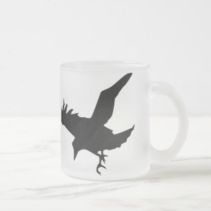 Corbeau volant Silhouette en verre givré Mug