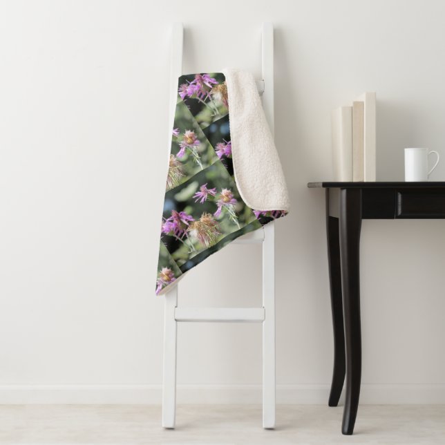 Corfu Lilac Wildblumen Sherpadecke (Beispiel)