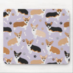 Corgi Dog Paws and Bones Mouse Pad Mousepad<br><div class="desc">Niedliche Corgi-Hunde mit Brauntönen, roten und tri-Mantel-Farben mit Pfotenabzügen und Hundeknochenmuster.</div>