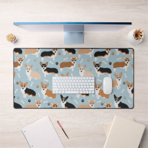 Corgi Dog Paws and Bones Schreibtischunterlage