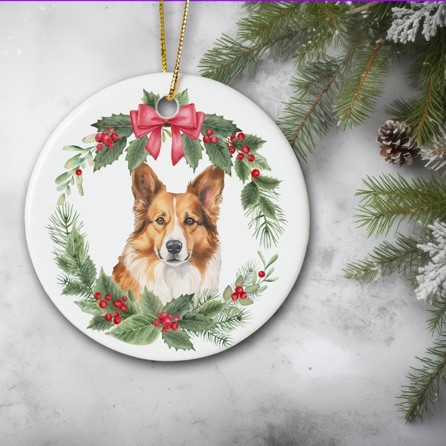 Corgi Dog Red Bow Holly Wreath Keramik Ornament (Von Creator hochgeladen)