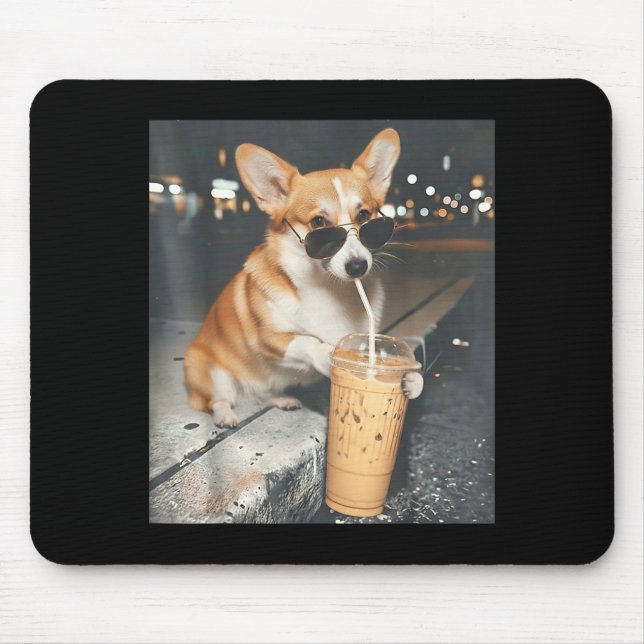 Corgi trinkt Eiskaffee lustiger Tier-Meme Corgi Mousepad (Vorne)