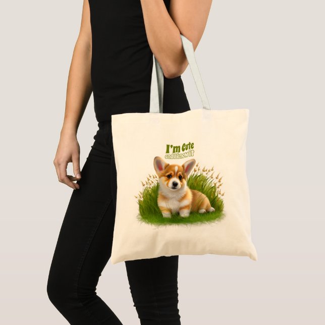 Corgi Welpe auf dem Gras | niedliches Haustier Tragetasche (Vorderseite (Produkt))