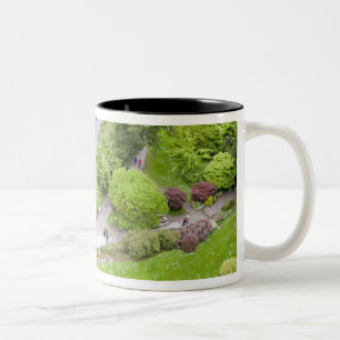 Cork, Irland. Das berüchtigte Blarney Castle Zweifarbige Tasse