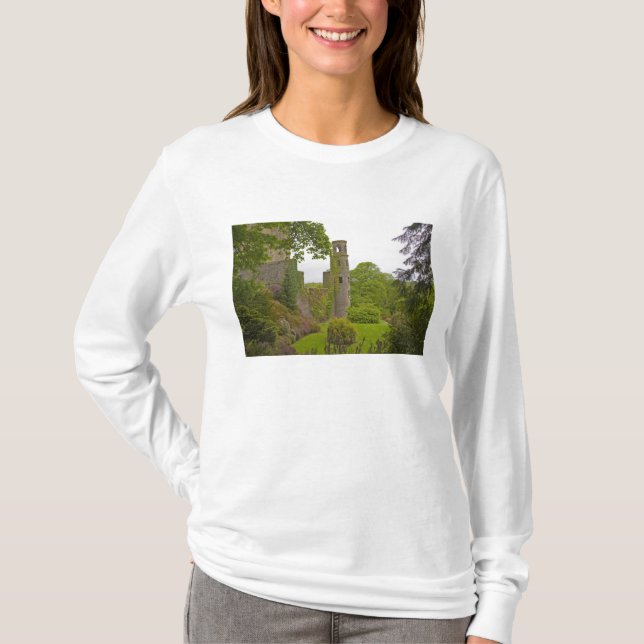 Cork, Irland. Das berüchtigte Schloss Blarney 2 T-Shirt (Vorderseite)