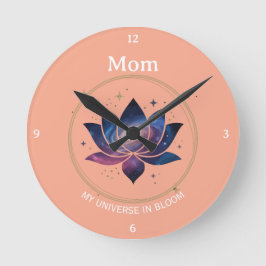 Cosmic Lotus Flower Mom Bloom Runde Wanduhr