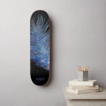 *~* Cosmic Midnight Sky Pastell Feather Boho Skateboard<br><div class="desc">* Energetisch Enhanced Magical Mystical Cosmic Celestial Bohemisch Sinti und Roma Rustic atemberaubend schöne dunkle Midnight Navy Blue Watercolor Himmelshintergrund und funkelnde Himmelskosmie Federdesign. Die zauberhafte Feder ist sehr leicht und flüsternd. * Passen Sie an / Personalisieren Sie Ihre INITIALE / MONOGRAMM oder NAME. Verwenden Sie den Designer auch, um...</div>
