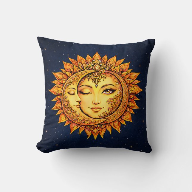 Cosmic Sun Moon Boho Goddess Celestial Mandala Art Kissen (Vorderseite)