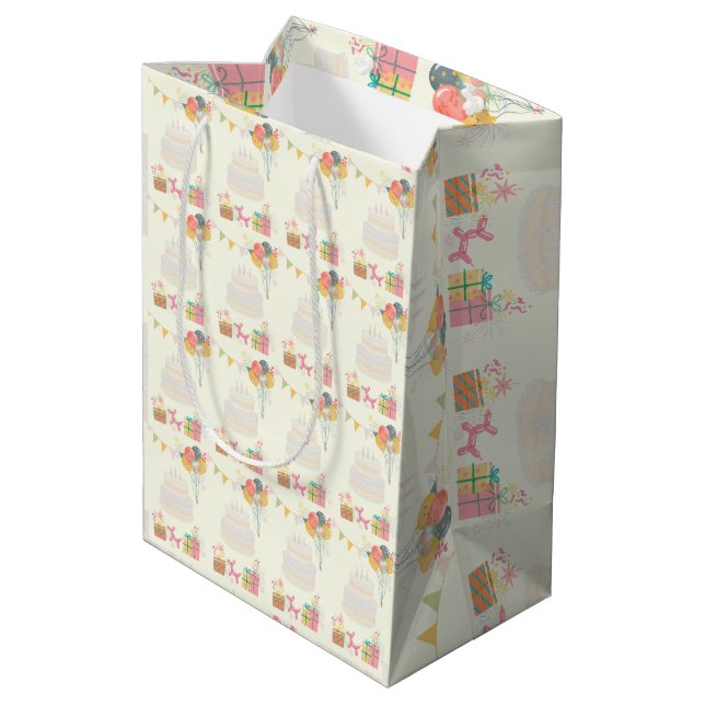 Cosy Birthday Card Mittlere Geschenktüte (Rückseite Schrägansicht)