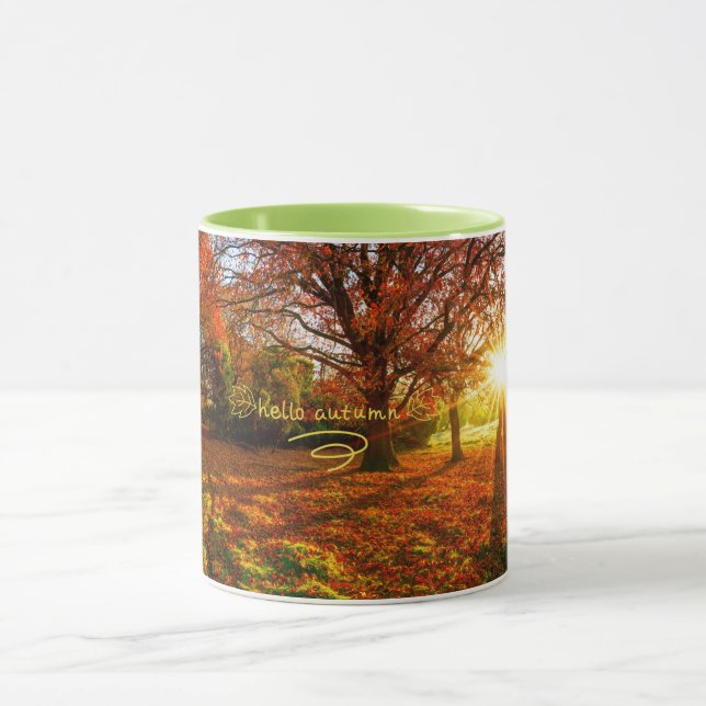 Cosy Vibes d'automne Mug : Siroter dans le style (Centre)