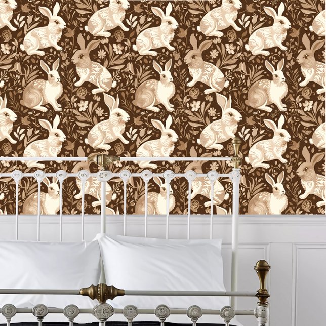 Cottage-Extravagante Kaninchen Tapete (Cottagecore Fancy Rabbits Wallpaper behind a white metal bed frame. )
