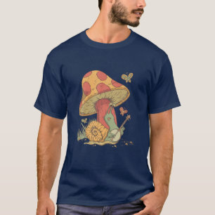 Cottagecore-Schnecke Banjo auf Mushr T-Shirt