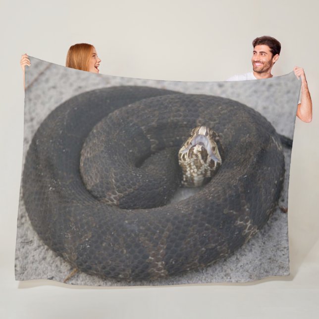 COTTOM MOUTH SNAKE FLEECEDECKE (Beispiel)