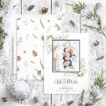 Cotton Winter Greenery Frohe Weihnachts Foto Holid Feiertagskarte<br><div class="desc">Mit der Cotton Winter Greenery Frohe Weihnachts Foto Holiday Card! Diese schöne Karte zeigt Ihr Lieblings-Foto, mit Frohe Weihnachten in einem beliebten handgeschriebenen Kalligraphie-und Serif-Schriftart Duo. Es ist mit Aquarellbäumen und Winterpflanzen geschmückt. Die Karte kann mit Ihren Namen und dem Jahr personalisiert werden, was sie besonders persönlich macht. Die Rückseite...</div>