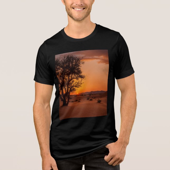 "Coucher de Soleil dans le Désert" - Bella+Leinwan Tri-Blend Shirt (Vorderseite)