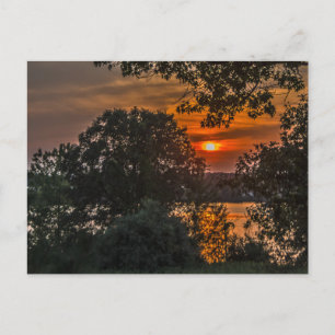 Coucher de soleil d'août sur la carte postale de M