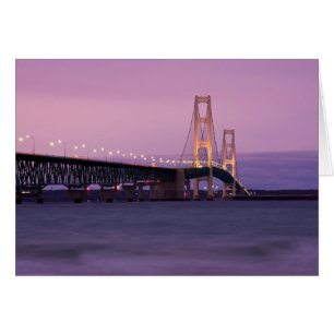 Coucher de soleil du pont Mackinac