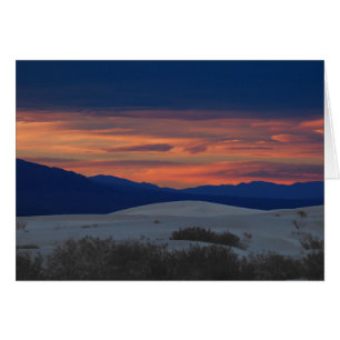 Coucher de soleil sur les dunes, noir à l'intérieu
