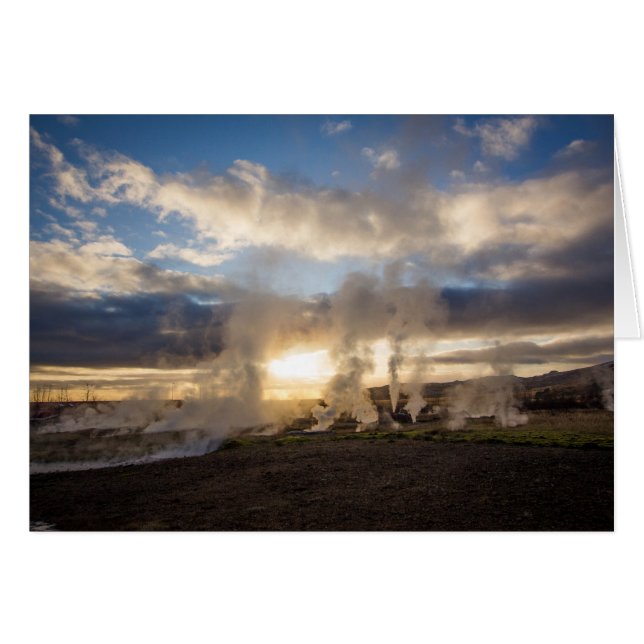 Coucher du soleil de l'Islande (Devant horizontal)