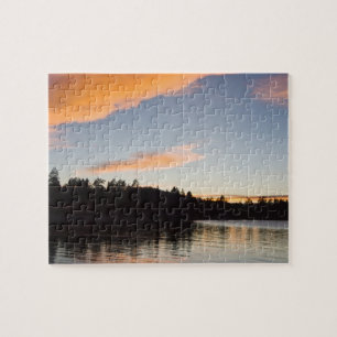 Coucher du soleil sur le puzzle de lac big Bear