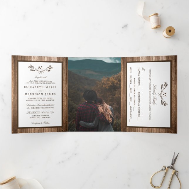 Country Rustic Monogram Branch & Wood Wedding Dreifach Gefaltete Einladung (Innenseite)