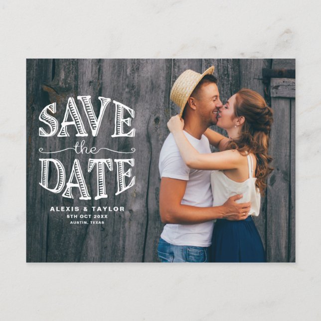 Country Rustic Typografy Foto Save the Date Ankündigungspostkarte (Vorderseite)