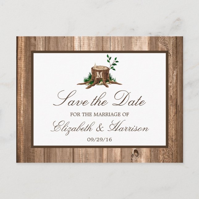 Country Rustic Wood Monogram Tree Save the Date Ankündigungspostkarte (Vorderseite)