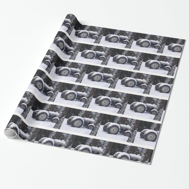 Country Snowy Farm Tractor Photo Wrapping Paper Geschenkpapier (Ungerollt)