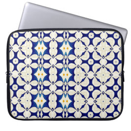 Country Style Kissen in Creme und Blau Laptopschutzhülle