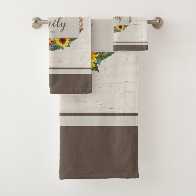 Country Sunblumen Rustic Wood Familienname Badhandtuch Set (Insitu)