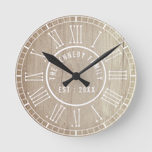 Country Wood White Roman Numerus Familienname Runde Wanduhr (Vorderseite)