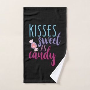 Couple Art Kisses Sweet As Candy Handtuch
