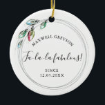 Couple First Christmas Ornament<br><div class="desc">Dieses elegante Acryl-Weihnachtsschmuck ist ein perfektes Geschenk für Neuvermählte oder Jubiläumshochzeiten und bietet Namen und Hochzeitsdatum, umgeben von einer Reihe moderner Urlaubserlebnisse. Ihr Nachname Set in einer lustigen Hand mit Schriftzeichen auf einem soliden weißen Hintergrund. Passen Sie dieses runde Ornament mit Ihren Namen an, um einen einzigartigen Sake für ein...</div>
