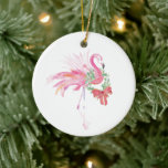 Couple First Christmas Ornament Pink Flamingo<br><div class="desc">Dieses elegante Acryl-Weihnachtsschmuck ist ein perfektes Pinkmas-Dekorationsgeschenk für Jubiläumsfeiern oder Neuvermählte, mit Namen und Hochzeitsdatum auf der Rückseite und einer Nachbildung meiner originalen rosa Flamingokunst. Ihr Familienname ist Set in einer lustigen Hand, die Typografie auf einem soliden roten Hintergrund signiert. Passen Sie dieses runde Ornament mit Ihren Namen an, um...</div>