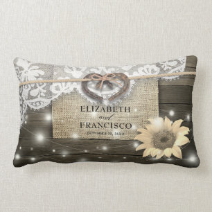 Couple Horseshoe Heart Lace Sunflower Wood Wedding Lendenkissen