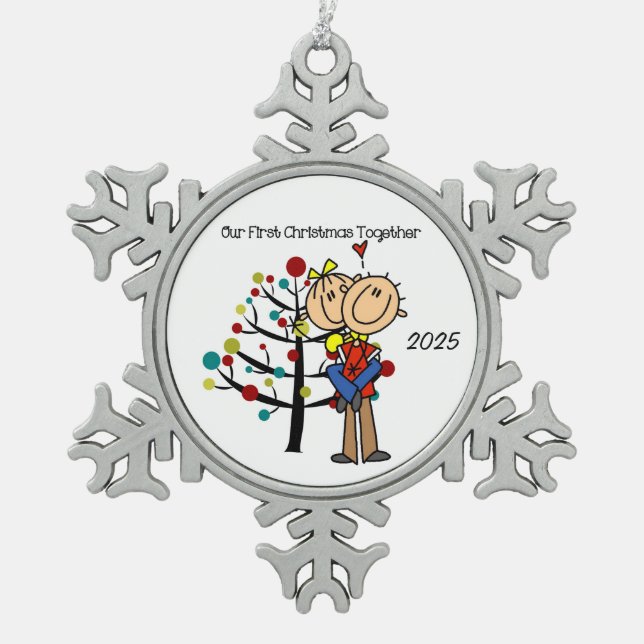 Couple in Liebe Erster Weihnachtsschneeflocken Schneeflocken Zinn-Ornament (Vorderseite)