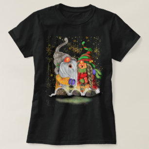 Couple Little Gnomes Singen Happy Christmas Song  T-Shirt
