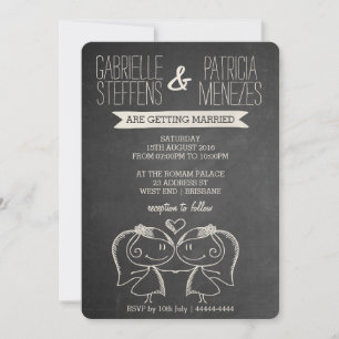Couple on Chalkboard Lesbian Wedding Einladung