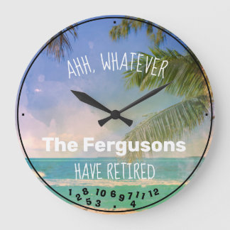 Couple Retired Family Name Beach Retirement  Große Wanduhr