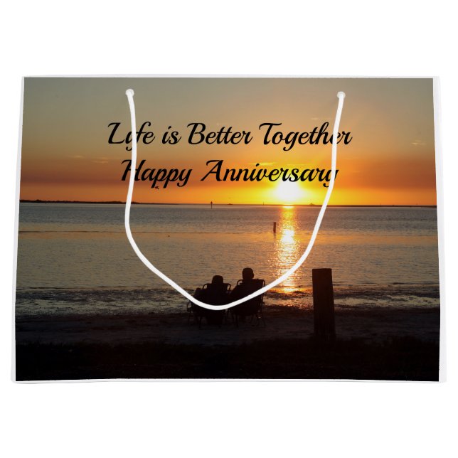Couple Sit On Beach bei Sunset Geschenktasche Große Geschenktüte (Vorderseite)