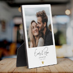 Couple Verlobung Gift Gold Heepake Fotoplatte<br><div class="desc">Feiern Sie Ihre Liebe mit unserer Couple Verlobung Ankündigung Gold Heart Keepake Foto Plaque! Mit einem modernen und eleganten Design im Goldherz der Rose ist diese Gedenktafel der perfekte Weg, um Ihre Verlobung zu verkünden oder an diesen besonderen Augenblick zu erinnern. Personalisieren Sie es mit Ihrem bevorzugten Foto und dem...</div>